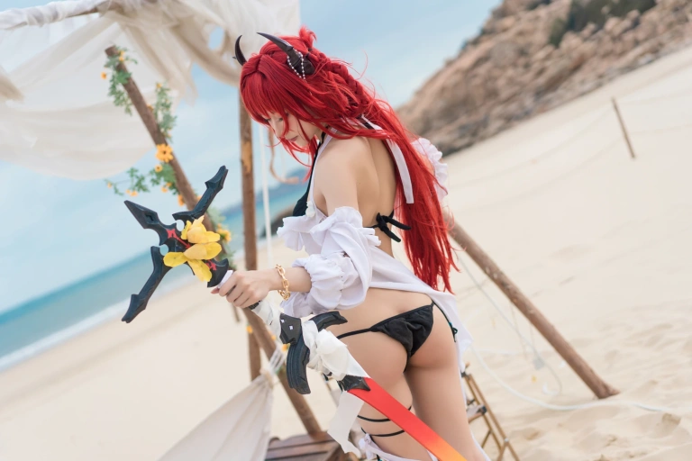 阿包也是兔娘《明日方舟 史尔特尔》写真图集 50P｜在线预览与图包下载