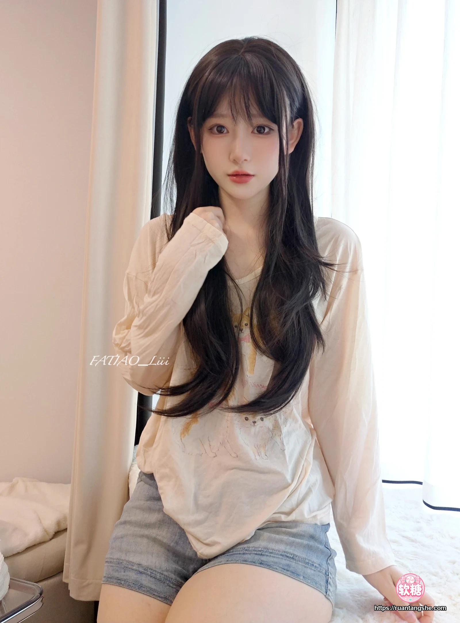 迷之呆梨 迷之呆梨 NO.060 - Fantia 2025年08月会员合集(6期)