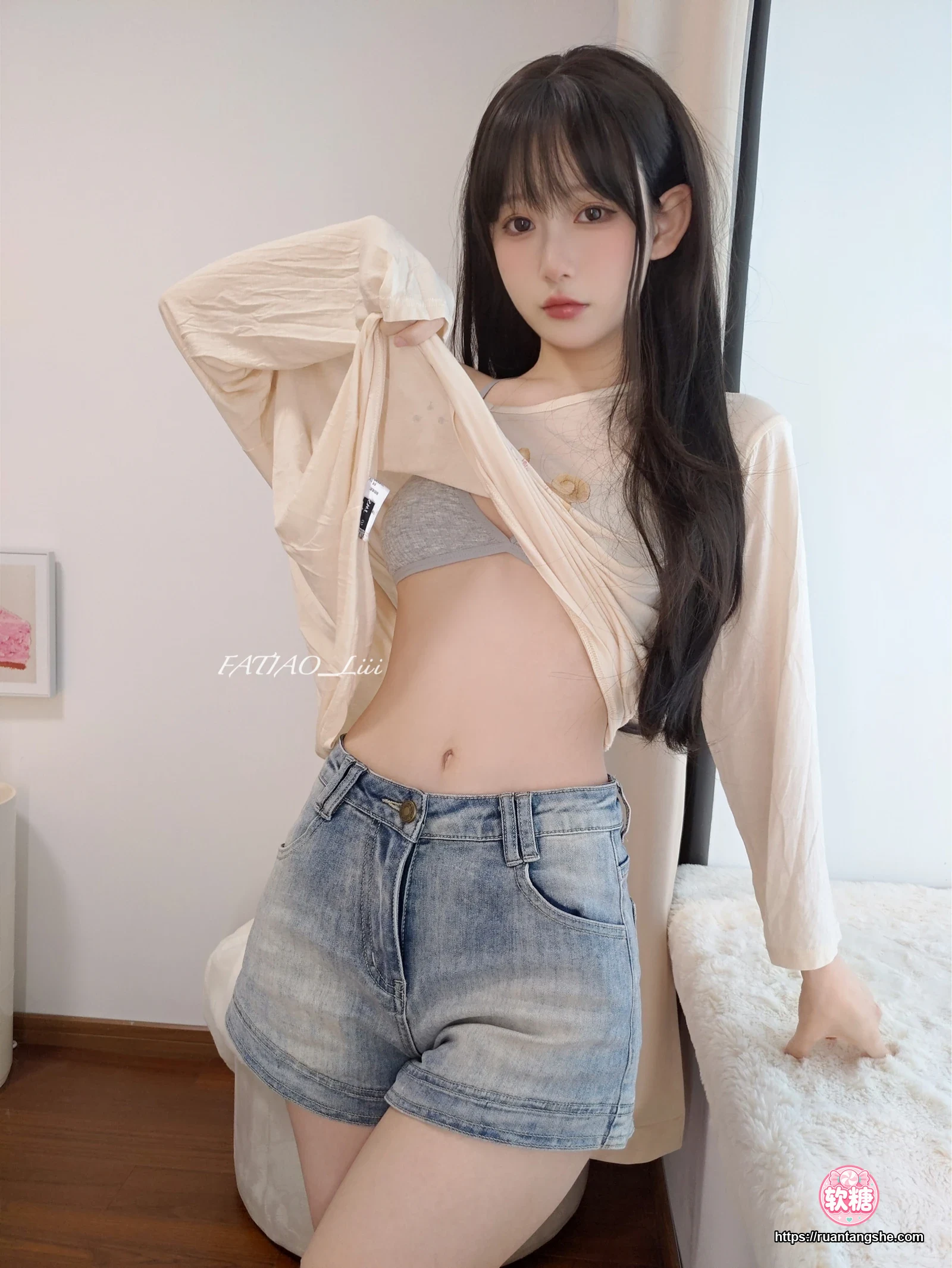 迷之呆梨 迷之呆梨 NO.060 - Fantia 2025年08月会员合集(6期)