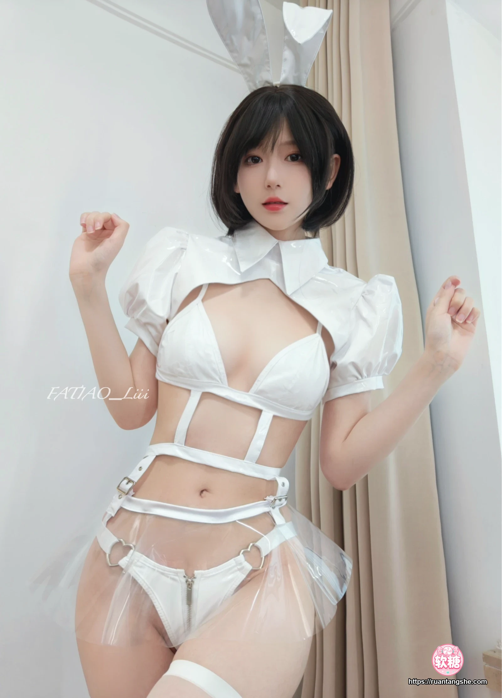 迷之呆梨 迷之呆梨 NO.060 - Fantia 2025年08月会员合集(6期)