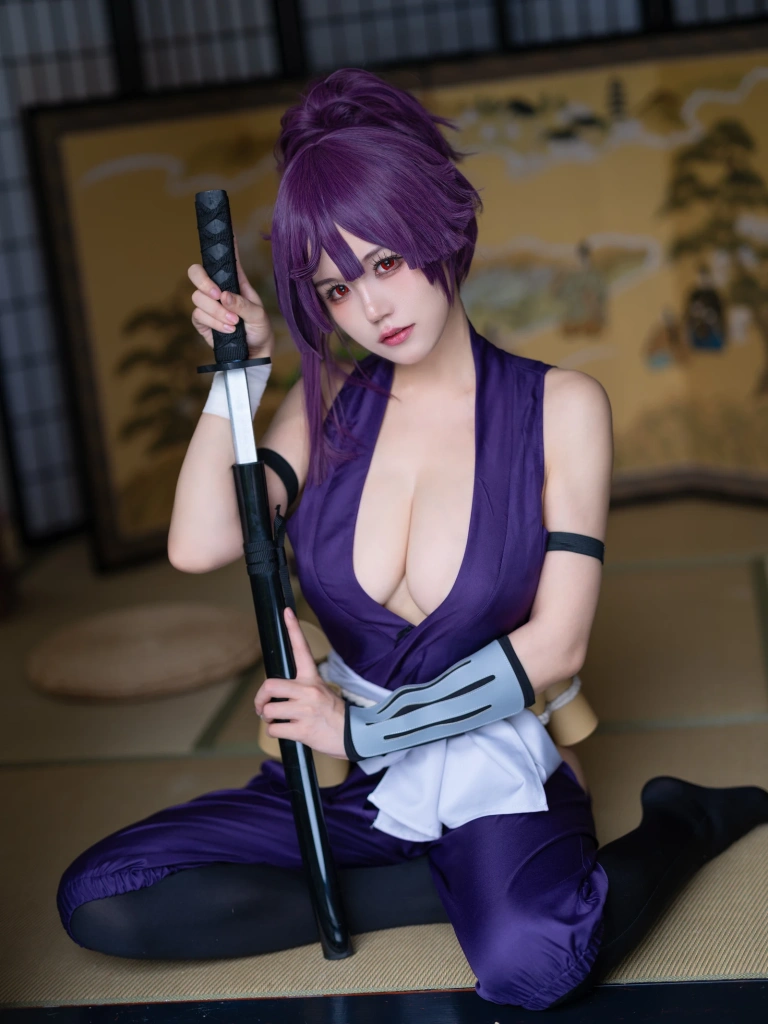 小仓千代《Yuzuriha 地狱楽 杠》写真图集 26P｜在线预览与图包下载