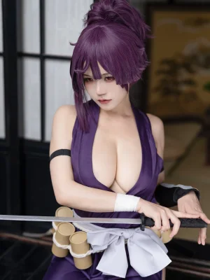小仓千代《Yuzuriha 地狱楽 杠》写真图集 26P｜在线预览与图包下载