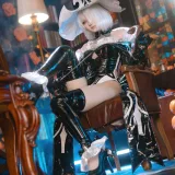 屿鱼《尼尔：机械纪元 2B 万圣女巫同人》写真图集 70P｜在线预览与图包下载