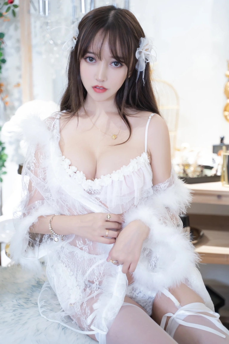 过期米线线喵《天使》写真图集 44P｜在线预览与图包下载