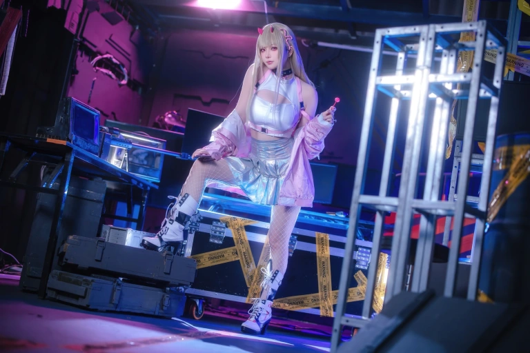 屿鱼《胜利女神：妮姬 毒蛇》写真图集 86P｜在线预览与图包下载