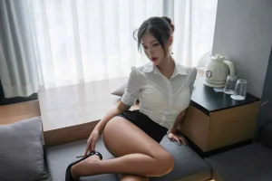 白烨《秘书的私人时间2.0》写真图集 72P+4V｜在线预览与图包下载