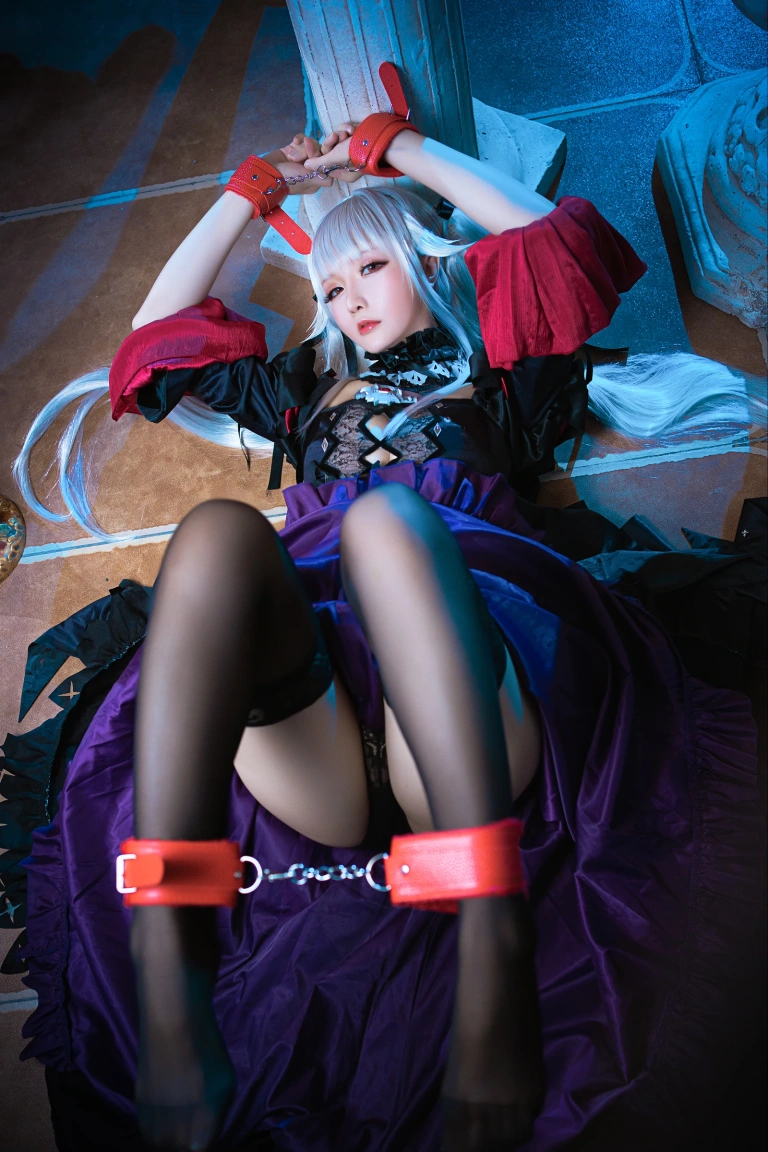 星之迟迟《篝之雾枝礼服》写真图集 37P｜在线预览与图包下载