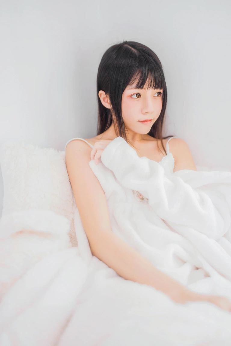 桜桃喵《冬眠套装》写真图集 38P｜在线预览与图包下载