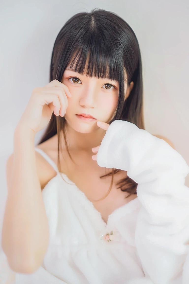 桜桃喵《冬眠套装》写真图集 38P｜在线预览与图包下载