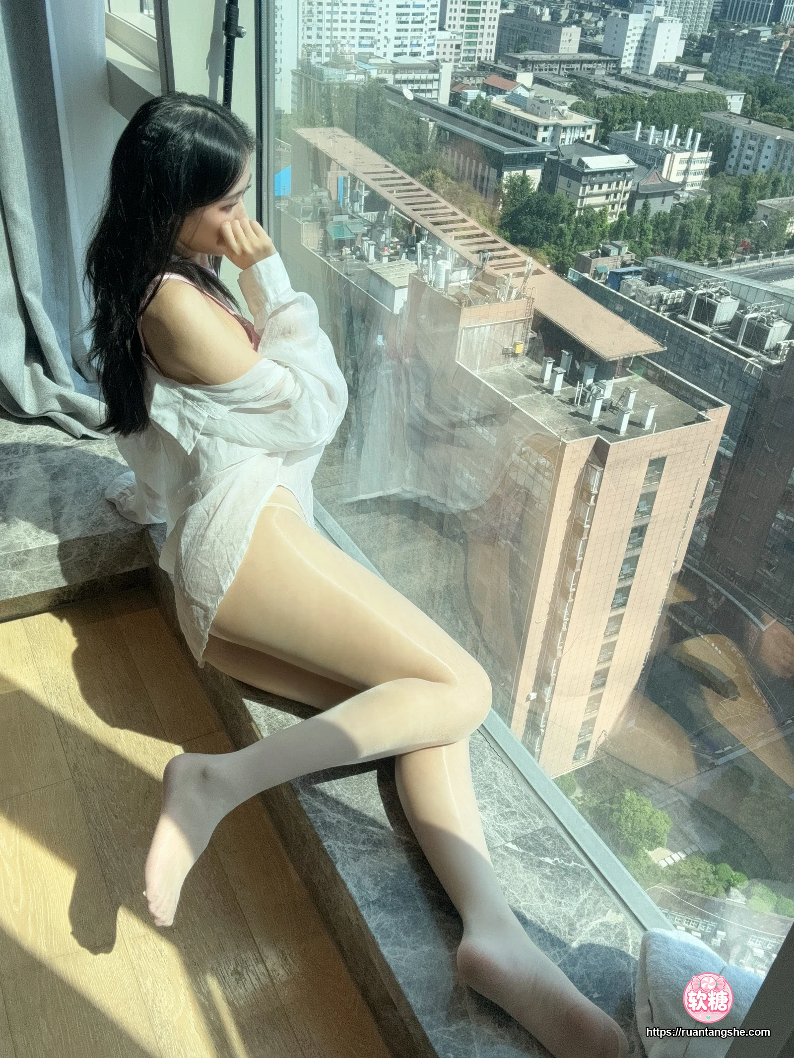 不呆猫 不呆猫 NO.063 - 粉色衬衣女友