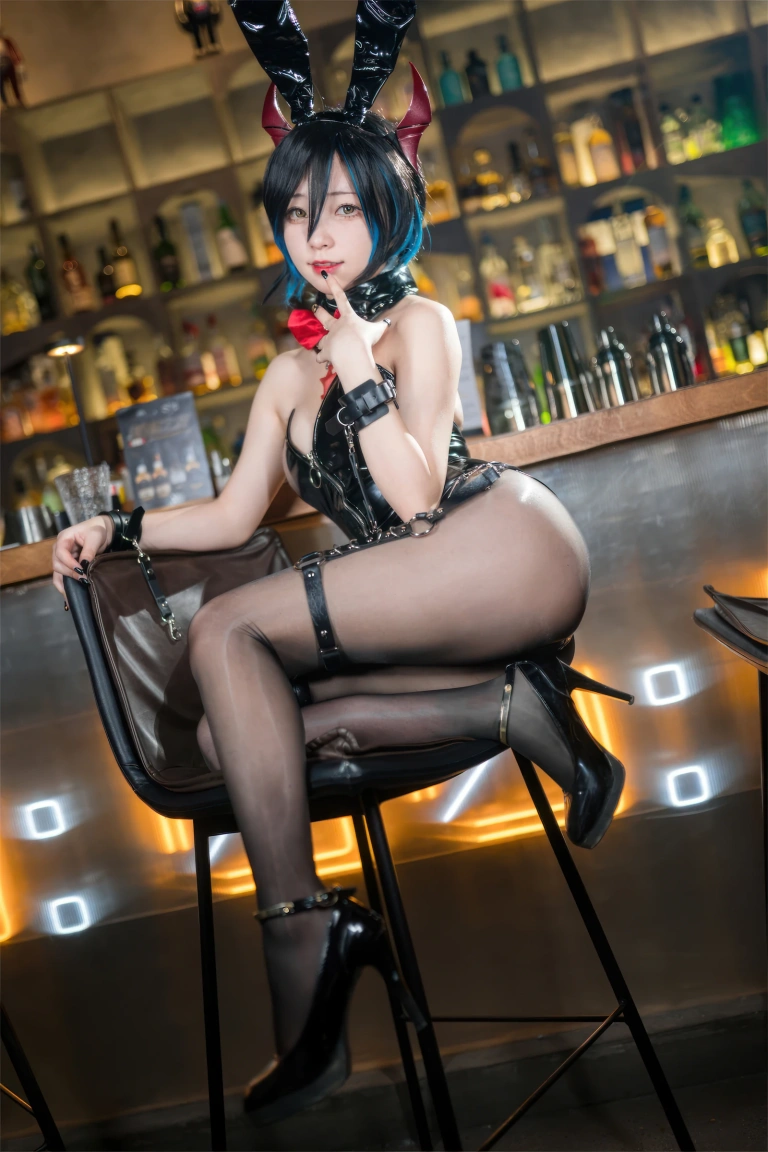 花铃《碧蓝航线 胡滕 兔女郎》写真图集 126P｜在线预览与图包下载