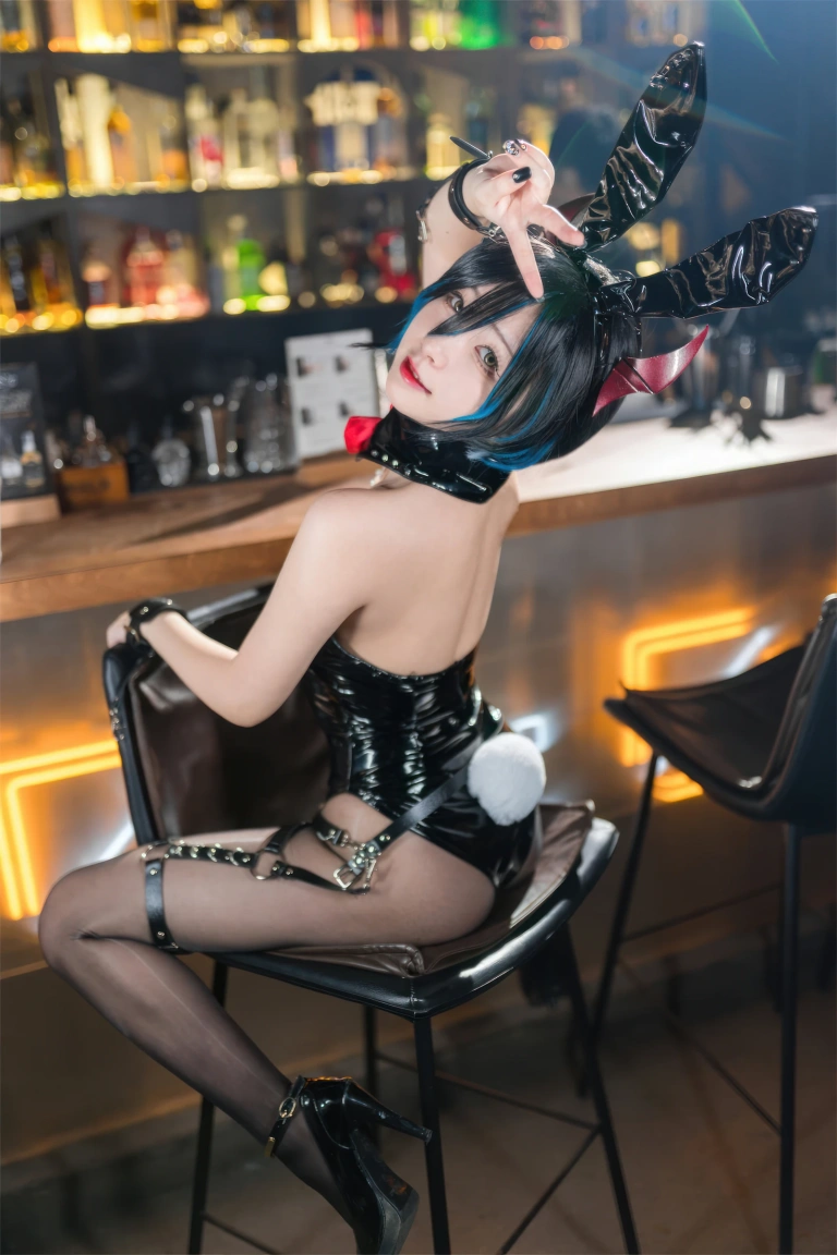 花铃《碧蓝航线 胡滕 兔女郎》写真图集 126P｜在线预览与图包下载