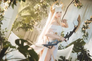 瓜希酱《明日方舟 白金泳装》写真图集 25P｜在线预览与图包下载