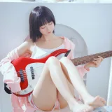 木棉棉《贝斯与妹妹》写真图集 53P｜在线预览与图包下载