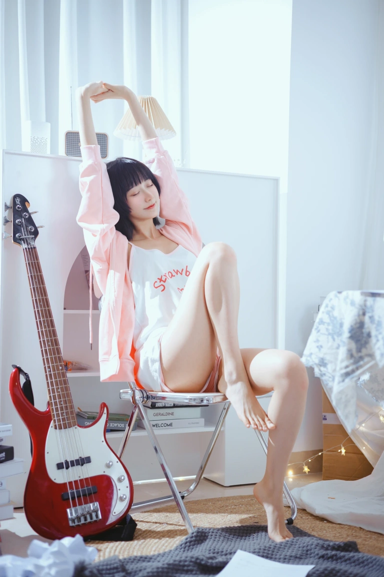 木棉棉《贝斯与妹妹》写真图集 53P｜在线预览与图包下载