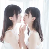 桜桃喵《朝（白裙×白裙）桜桃喵&木绵绵OwO》写真图集 58P｜在线预览与图包下载