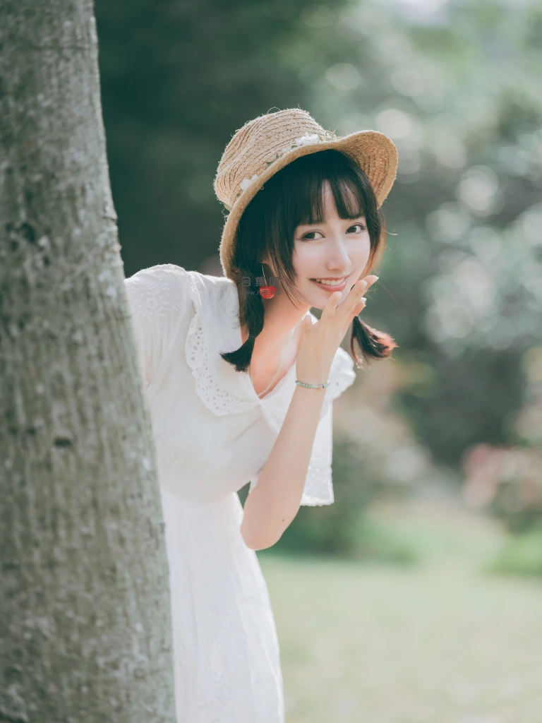 木棉棉《夏日彩虹》写真图集 29P｜在线预览与图包下载
