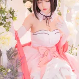 星之迟迟《加藤惠 粉礼服》写真图集 33P｜在线预览与图包下载