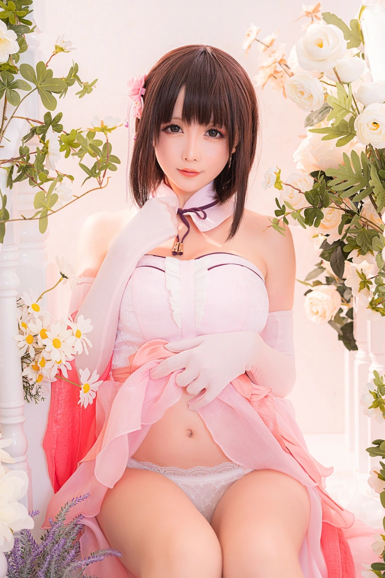 星之迟迟《加藤惠 粉礼服》写真图集 33P｜在线预览与图包下载