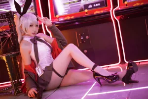 瓜希酱《少女前线 FN-57 Five-seveN》写真图集 22P｜在线预览与图包下载
