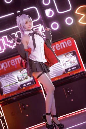 瓜希酱《少女前线 FN-57 Five-seveN》写真图集 22P｜在线预览与图包下载