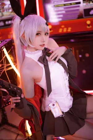 瓜希酱《少女前线 FN-57 Five-seveN》写真图集 22P｜在线预览与图包下载