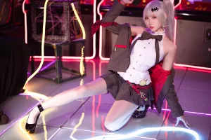 瓜希酱《少女前线 FN-57 Five-seveN》写真图集 22P｜在线预览与图包下载