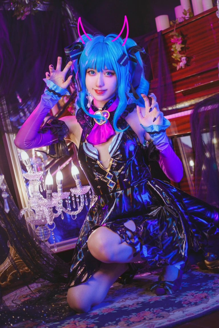 木棉棉《Miku小恶魔》写真图集 19P｜在线预览与图包下载