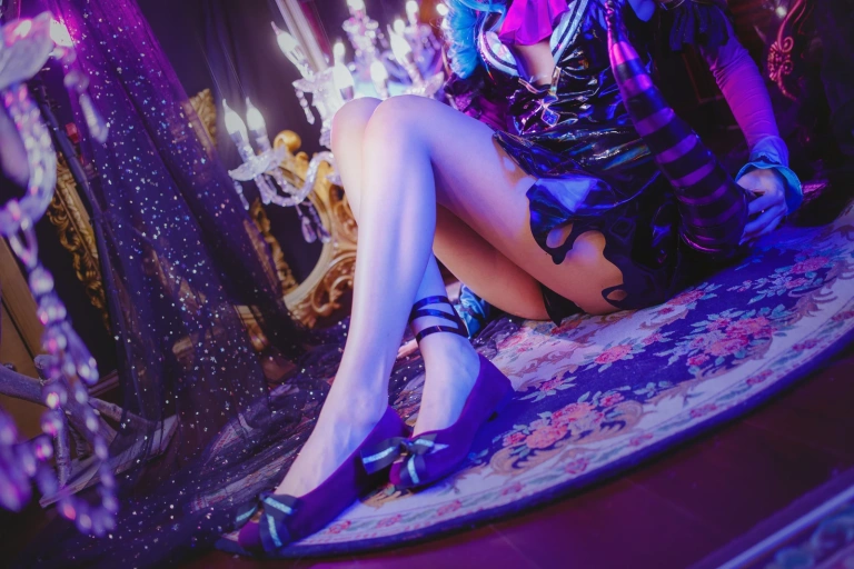 木棉棉《Miku小恶魔》写真图集 19P｜在线预览与图包下载