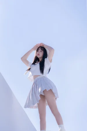 过期米线线喵《天台JK》写真图集 58P｜在线预览与图包下载