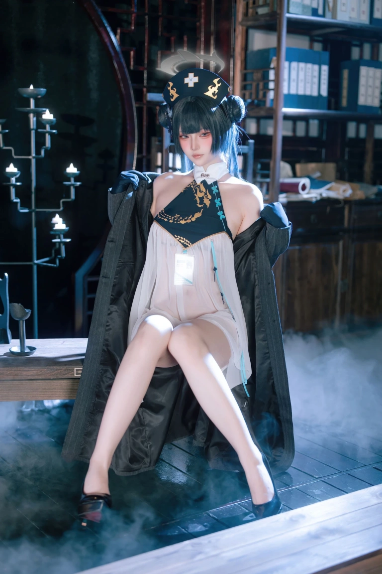 屿鱼《蔚蓝档案 妃咲同人护士》写真图集 65P｜在线预览与图包下载