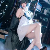 屿鱼《蔚蓝档案 妃咲同人护士》写真图集 65P｜在线预览与图包下载