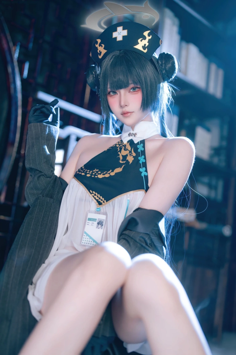 屿鱼《蔚蓝档案 妃咲同人护士》写真图集 65P｜在线预览与图包下载