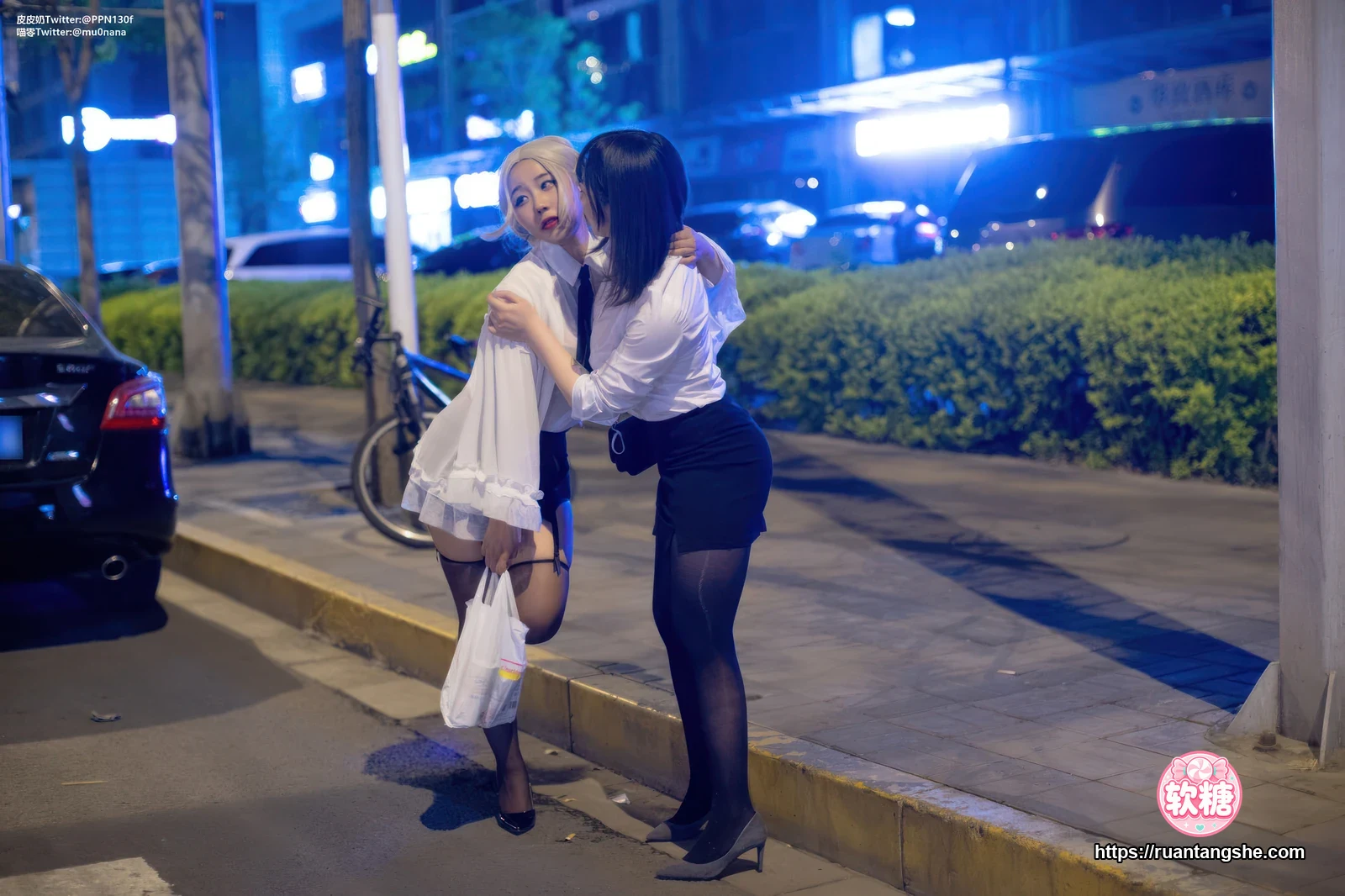 皮皮奶 皮皮奶 NO.069 - 百合OL(&穆零Mu0)