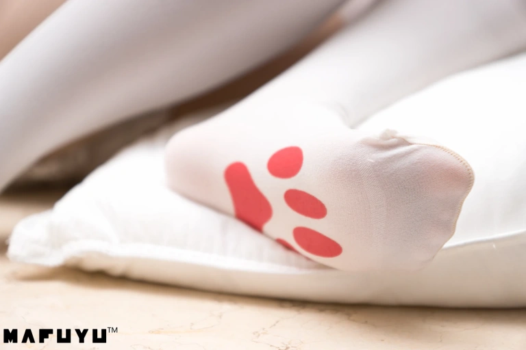 神楽坂真冬《猫爪白丝系列（含视频）》写真图集 100P+1V｜在线预览与图包下载