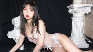 果咩酱《春天》写真图集 24P+1V｜在线预览与图包下载