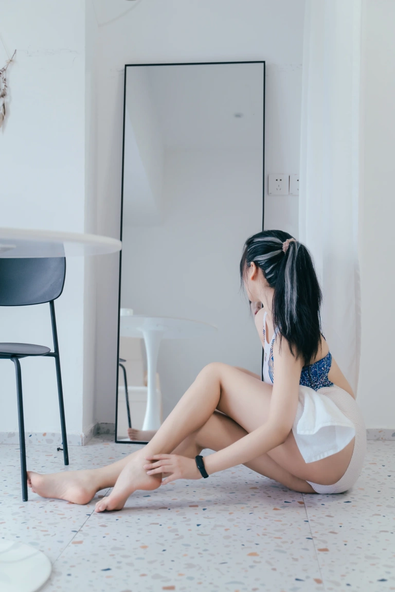 轩萧学姐《NO.06 – 竞泳》写真图集 27P｜在线预览与图包下载