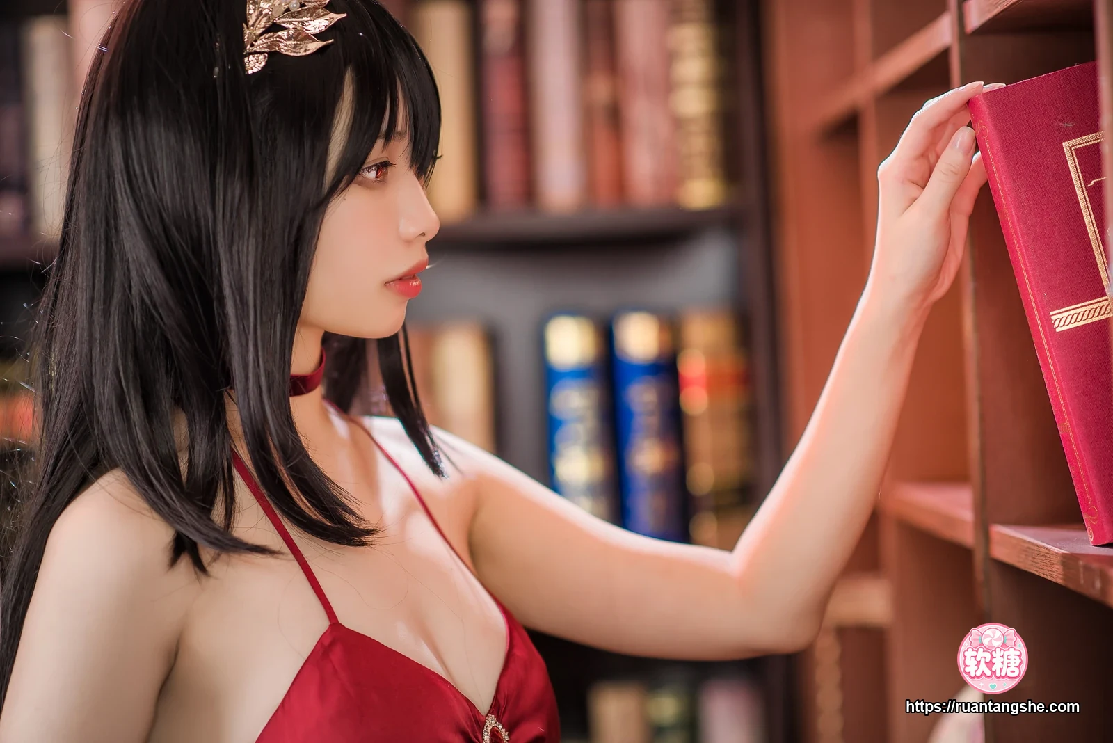 雯仔不讲道理 雯仔不讲道理 NO.06 - 碧蓝航线 大凤礼服