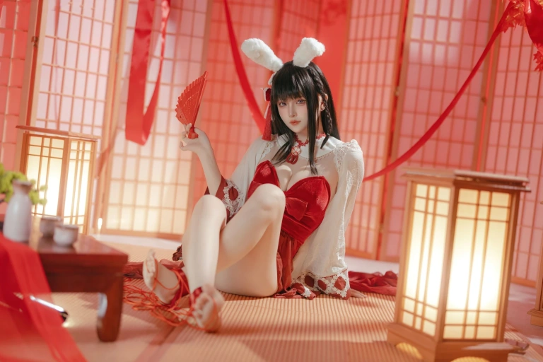 屿鱼《碧蓝航线 大山·祈愿的巫女兔》写真图集 58P｜在线预览与图包下载
