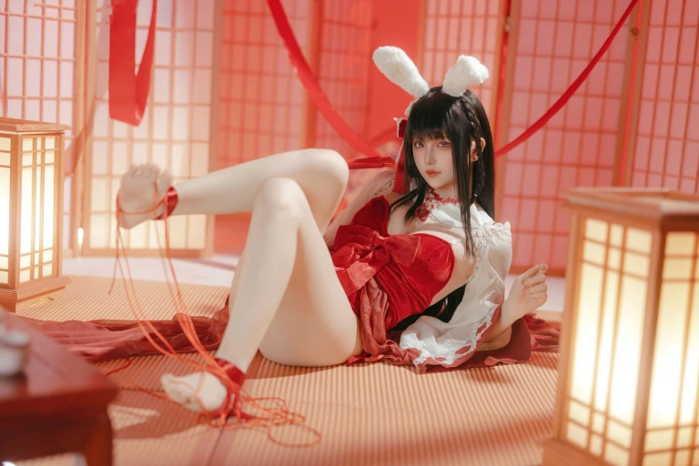 屿鱼《碧蓝航线 大山·祈愿的巫女兔》写真图集 58P｜在线预览与图包下载