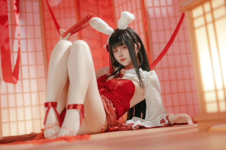 屿鱼《碧蓝航线 大山·祈愿的巫女兔》写真图集 58P｜在线预览与图包下载