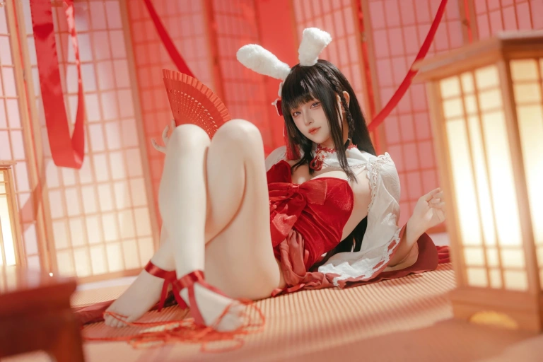 屿鱼《碧蓝航线 大山·祈愿的巫女兔》写真图集 58P｜在线预览与图包下载