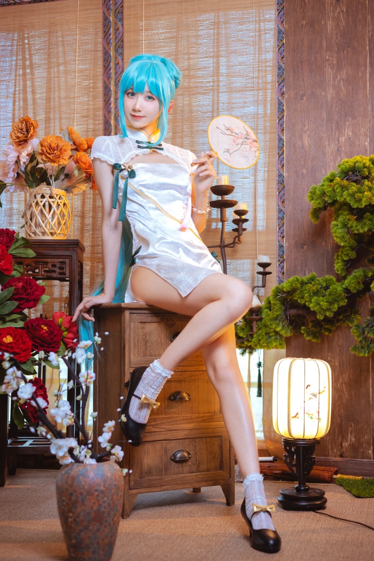 木棉棉《初音韶华COS》写真图集 17P｜在线预览与图包下载