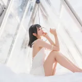 木棉棉《水波温柔》写真图集 24P｜在线预览与图包下载