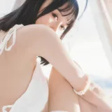 木棉棉《水波温柔》写真图集 24P｜在线预览与图包下载