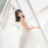 木棉棉《水波温柔》写真图集 24P｜在线预览与图包下载