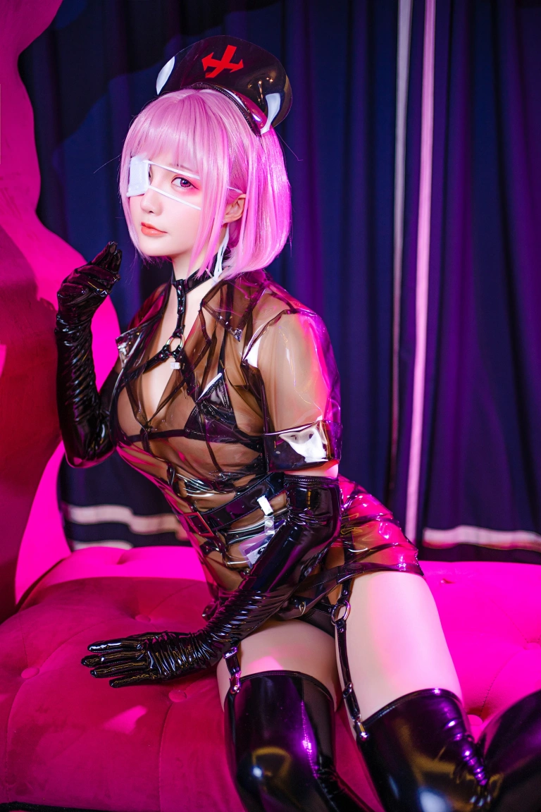 星之迟迟《透明护士》写真图集 46P｜在线预览与图包下载