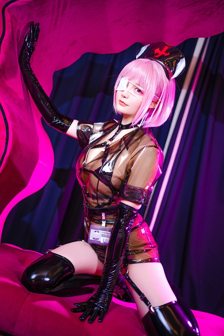星之迟迟《透明护士》写真图集 46P｜在线预览与图包下载