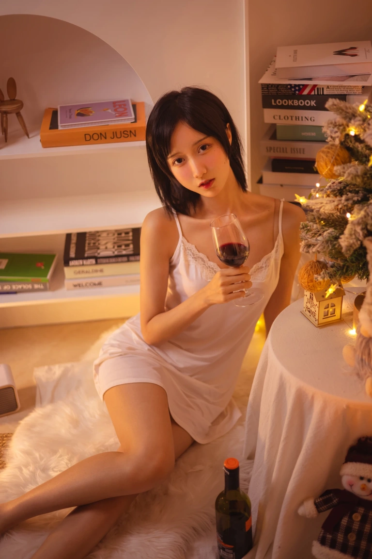 木棉棉《红酒好喝》写真图集 28P｜在线预览与图包下载