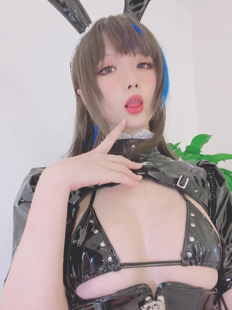 星之迟迟《兔兔女仆》写真图集 73P+6V｜在线预览与图包下载